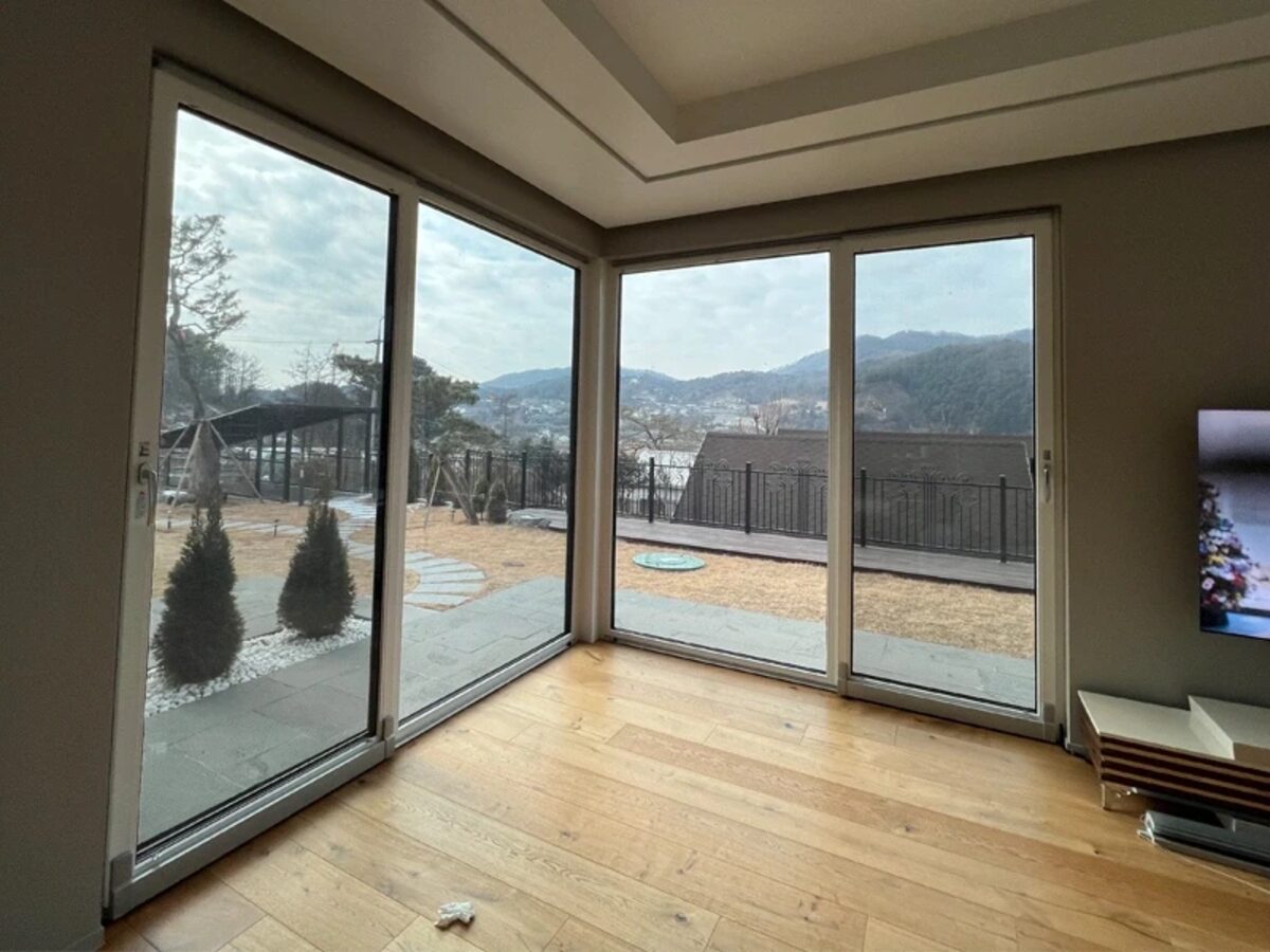 김포 신축 전원주택 통유리 유리열차단필름 시공 현장